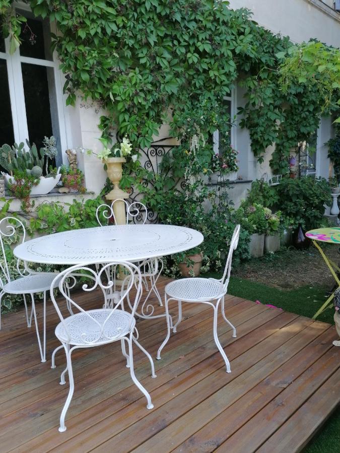 مبيت وإفطار Gilette Au Relais Fleuri المظهر الخارجي الصورة