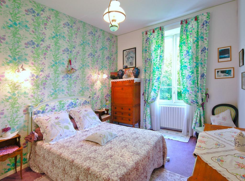 مبيت وإفطار Gilette Au Relais Fleuri المظهر الخارجي الصورة